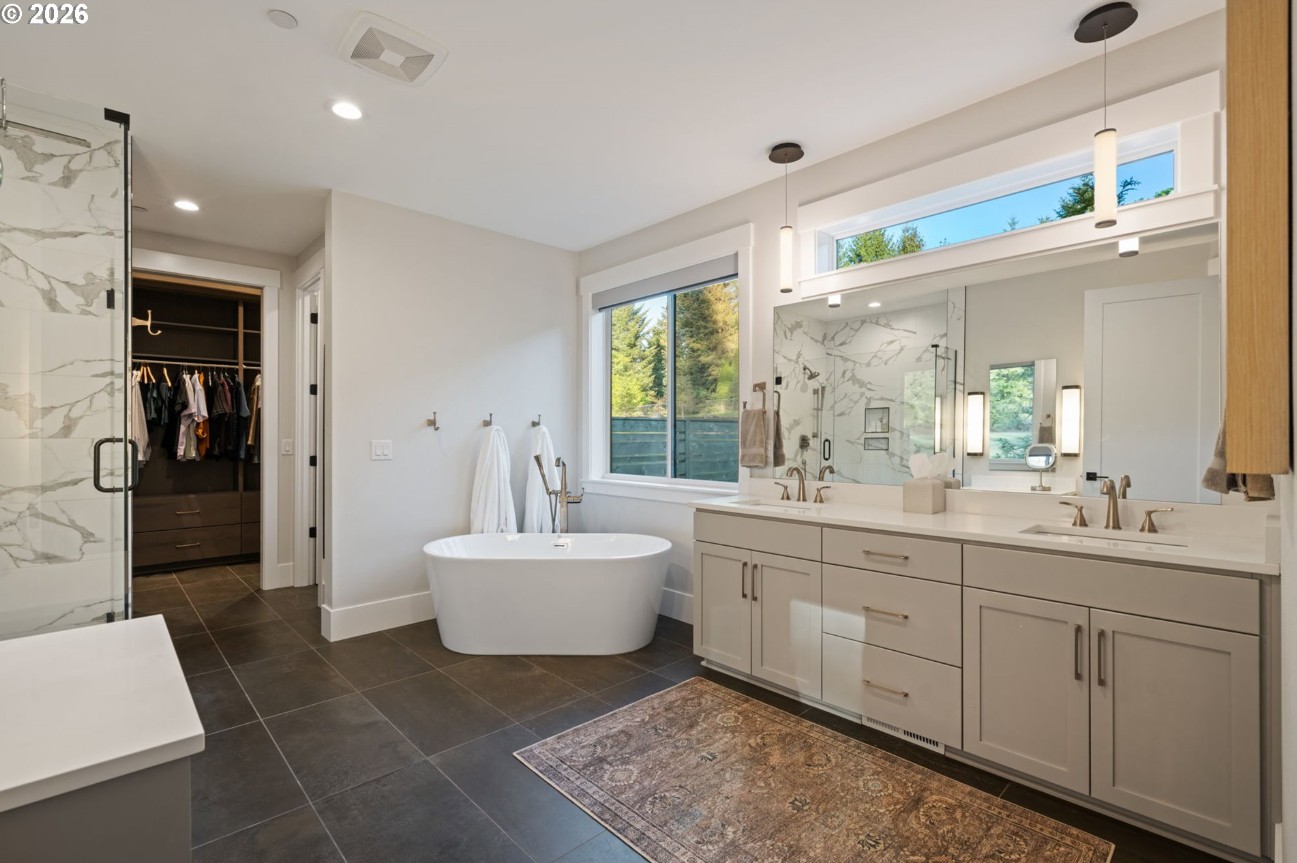 PRIVATE GATED ESTATE IN RIDGEFIELD